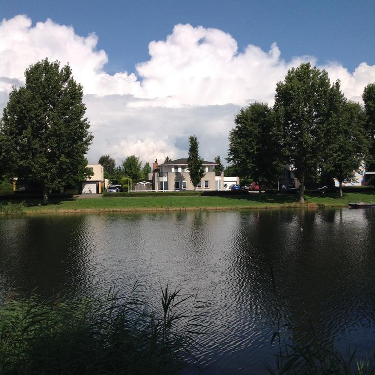 B&B Het Witte Huis Almere Luaran gambar