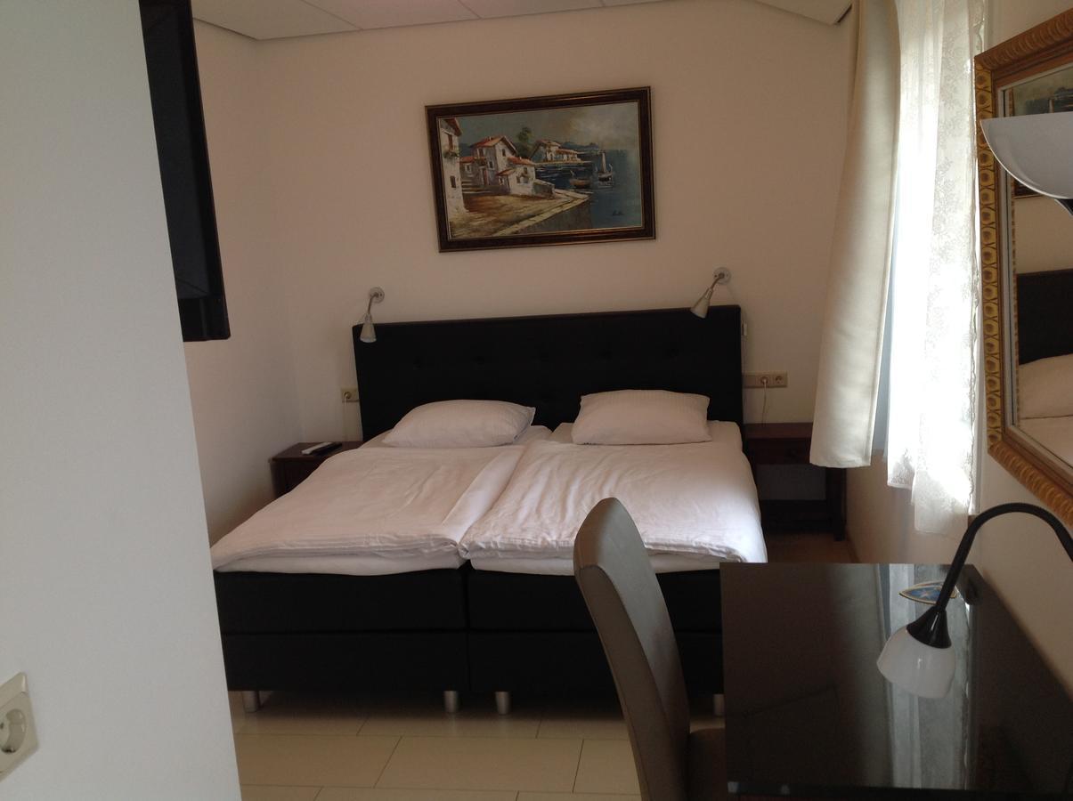 B&B Het Witte Huis Almere Luaran gambar